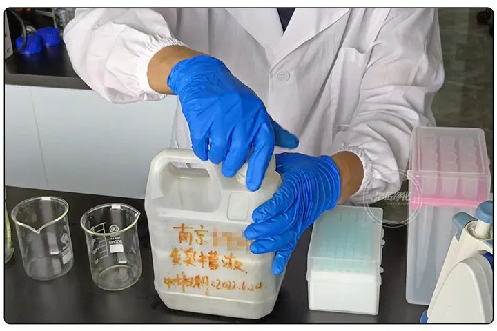 潔匠凈化·的凈工業(yè)除臭劑_切削液變質(zhì)、發(fā)臭，車(chē)間異味污染大，除臭劑該怎么選？