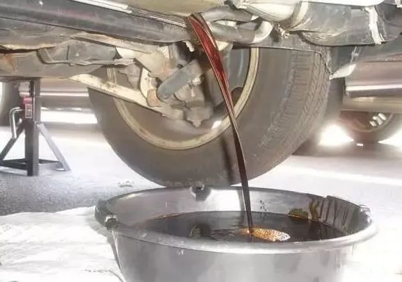 潔匠凈化·的凈工業(yè)除臭劑_廢機(jī)油處理難度大，擺脫“惡臭異味”又有什么方向？