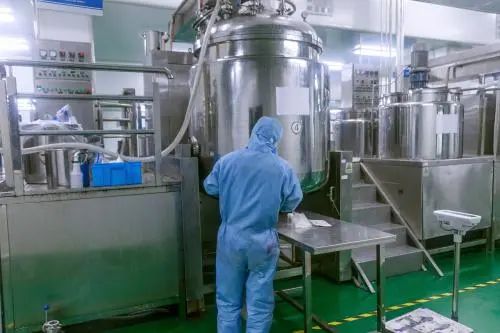 制藥廠廢氣、污水除臭難題，就讓潔匠凈化·的凈除臭劑來(lái)處理！.jpg