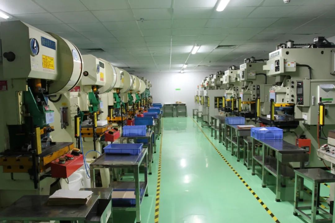 五金加工廠有機(jī)廢氣異味控制，Dejing的凈?除臭劑如何做到？.jpg